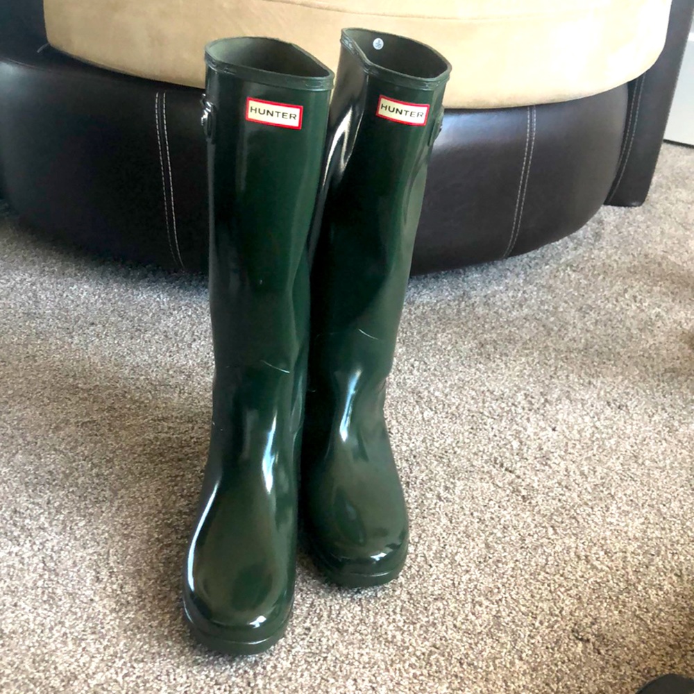 Forest green Hunter rain boots